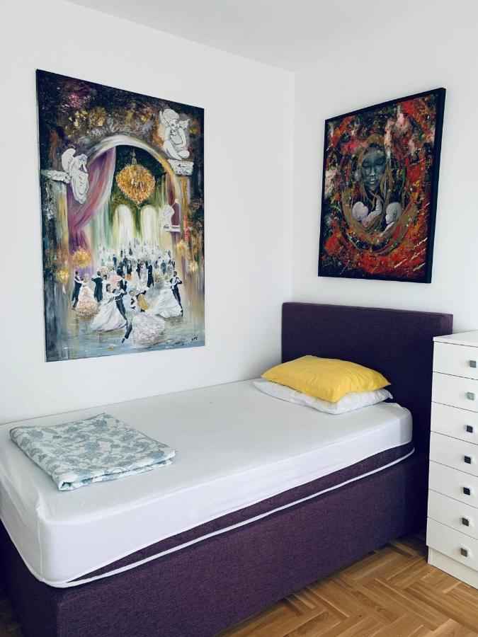 Apartment With Two Bedrooms Senka บุดวา ภายนอก รูปภาพ