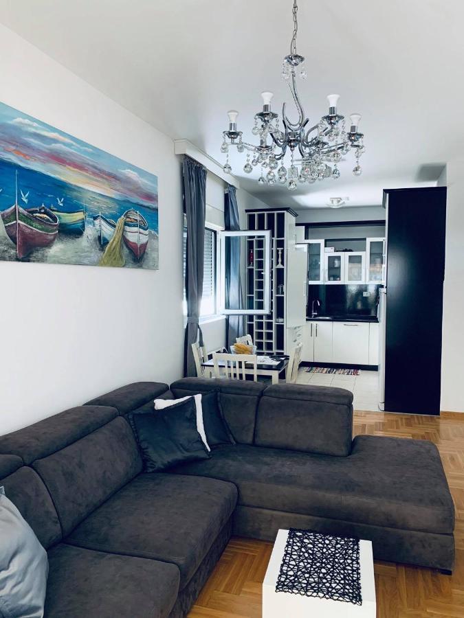 Apartment With Two Bedrooms Senka บุดวา ภายนอก รูปภาพ