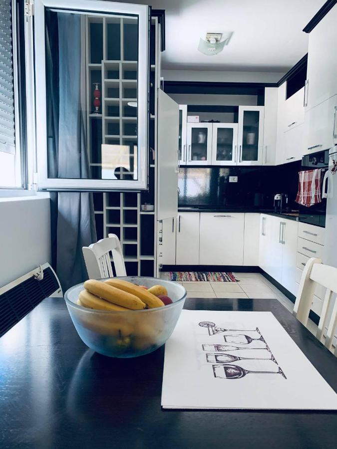 Apartment With Two Bedrooms Senka บุดวา ภายนอก รูปภาพ